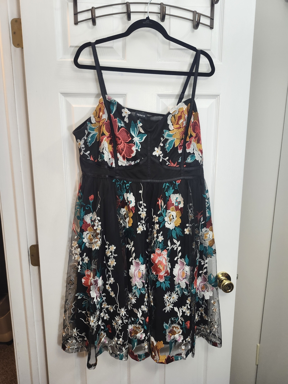 Torrid Black Floral Embroidered Spaghetti-Strap Party Dress, 24 = 3X, NOWT